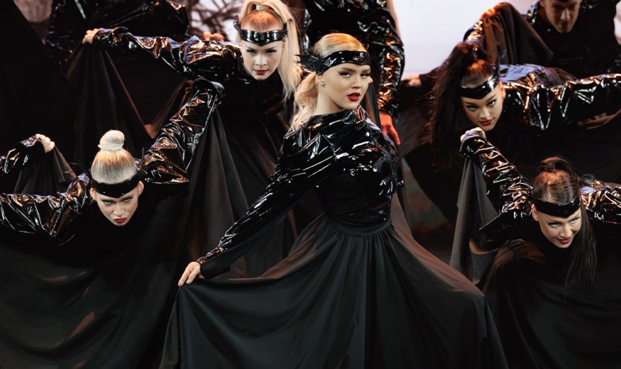 «АРТ»: когда танец становится вселенной